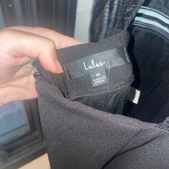 NWT Lulu’s Long-Sleeve Lace Jumpsuit - Picture 5 of 5